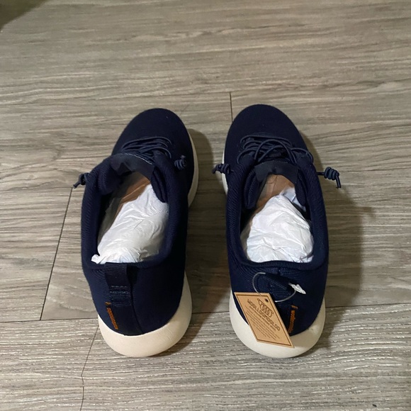 Blue Low-Top Sneakers with White Sole - Picture 3 of 7